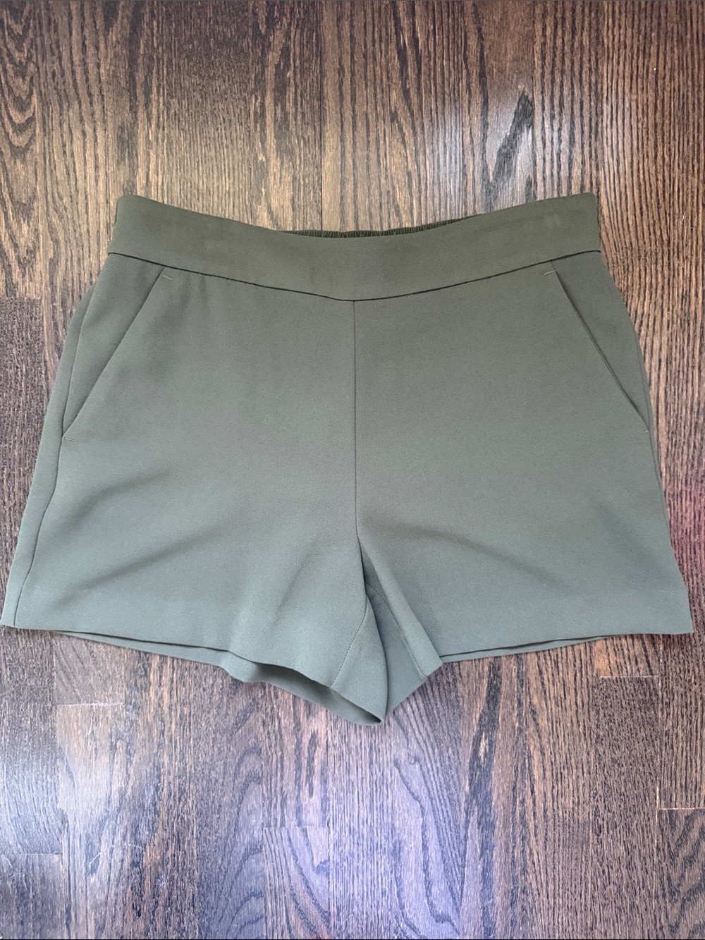 LOFT Olive Green High-Waist Tailored Dress Shorts • women size small